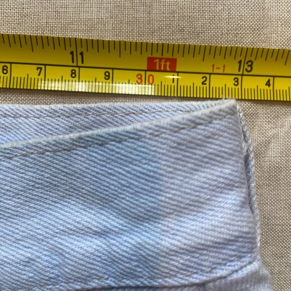Vintage 90s Lee Women's 26" Waist Light Denim Preppy Mom Jorts Shorts - Picture 3 of 5